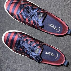 Sperry Top Sider Crest Vibe Varsity Wine/Navy Stripe Women’s Size 10